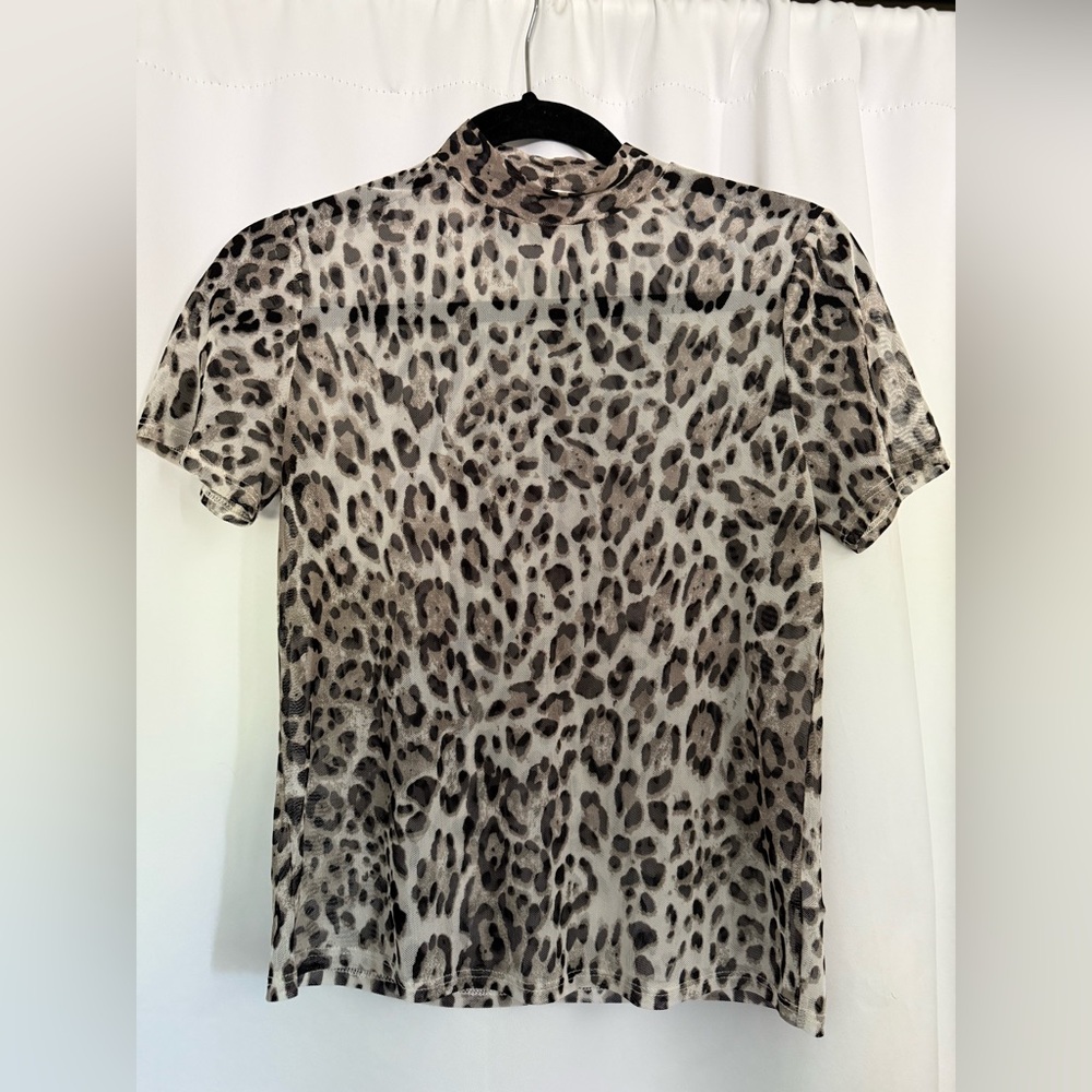 Socialite Black and Brown Fitted Mandarin Collar Tee